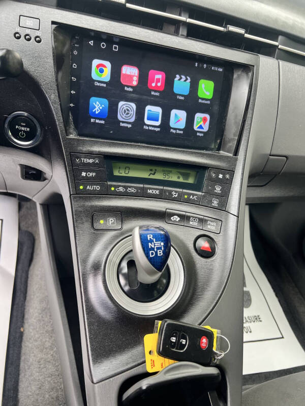 2010 Toyota Prius II