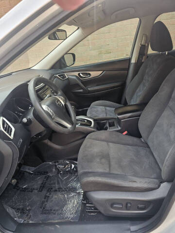 2016 Nissan Rogue SV