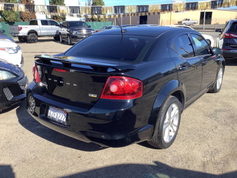 2012 Dodge Avenger SXT Plus