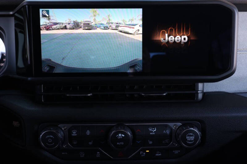 2025 Jeep Gladiator Willys