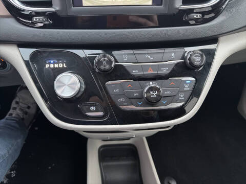 2018 Chrysler Pacifica Touring L