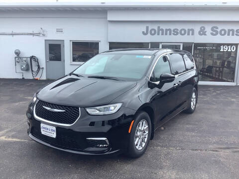 2025 Chrysler Pacifica Select