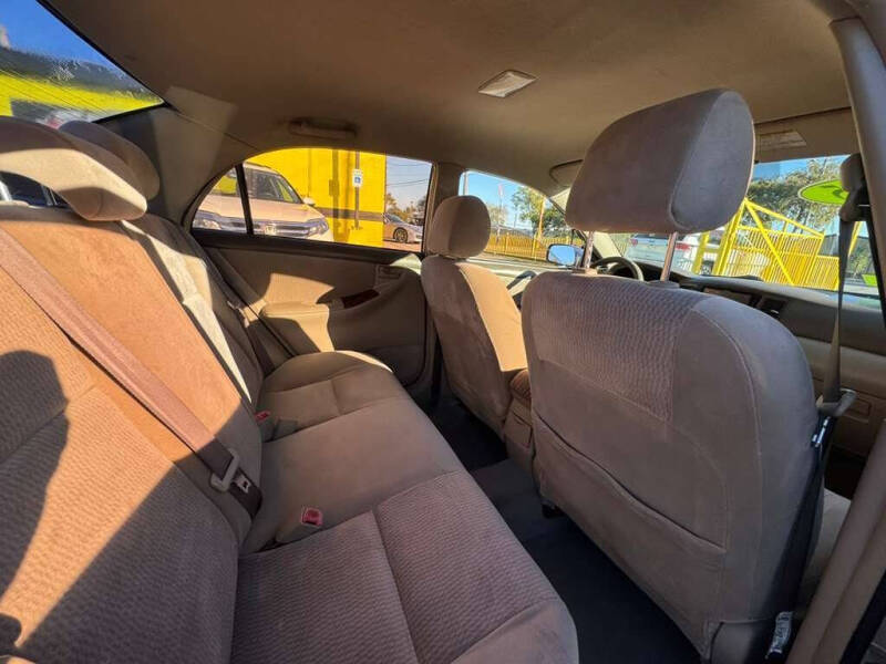 2005 Toyota Corolla CE