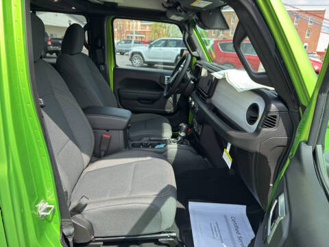 2025 Jeep Wrangler Sport