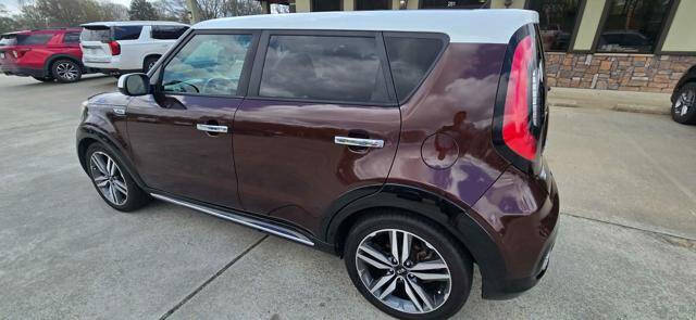 2017 Kia Soul +