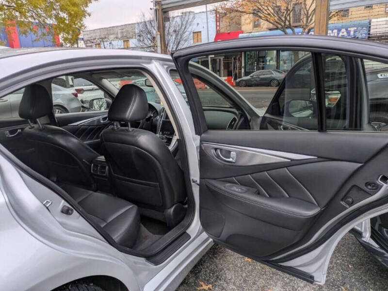 2017 Infiniti Q50 2.0T Premium