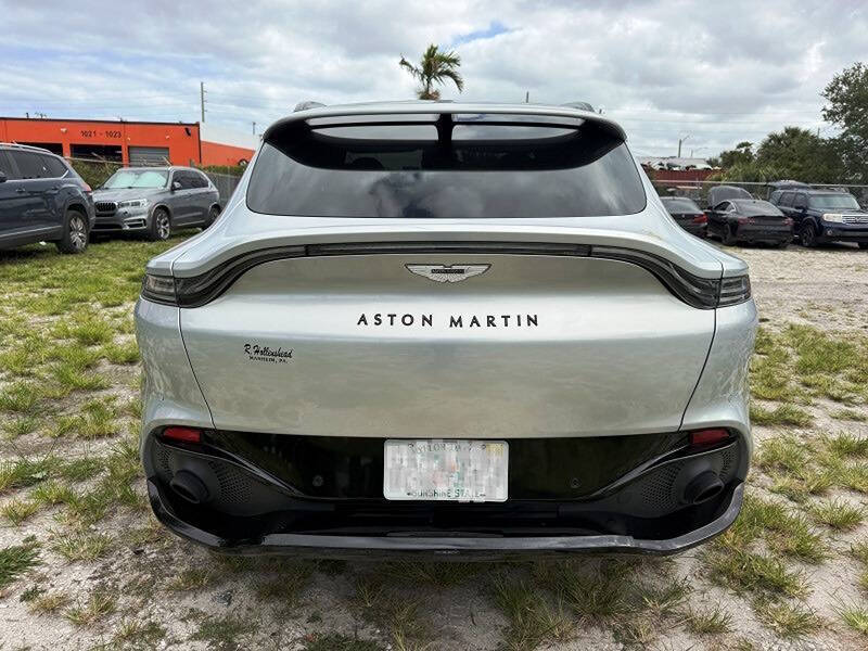 2021 Aston Martin DBX