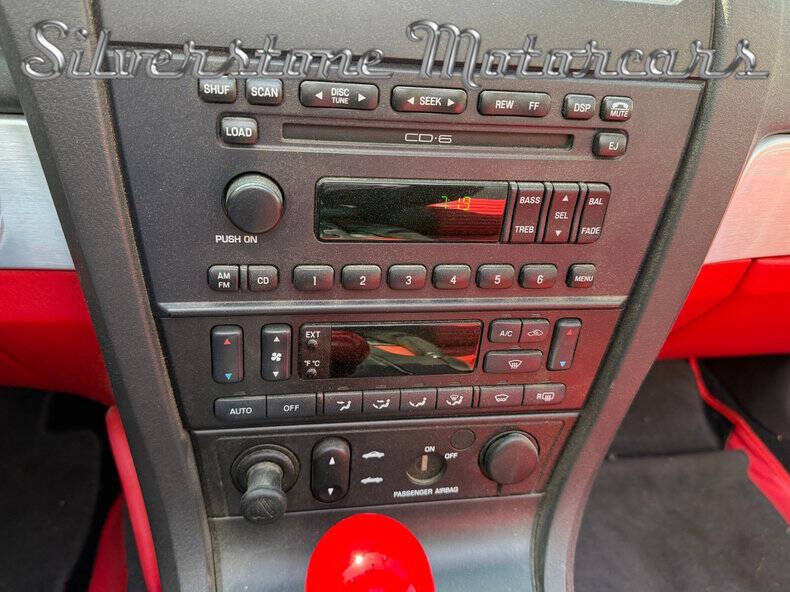 2002 Ford Thunderbird Deluxe