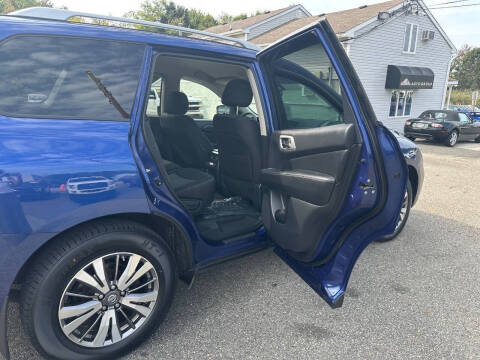 2018 Nissan Pathfinder S