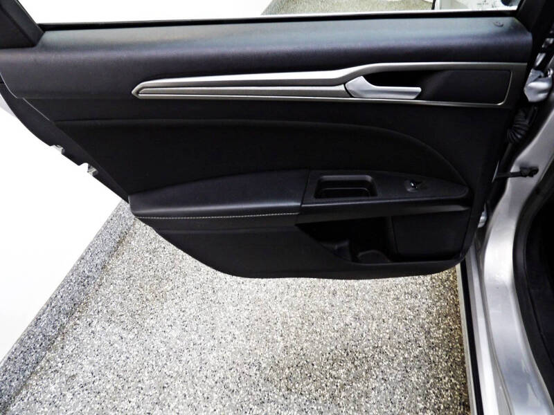 2018 Ford Fusion Hybrid SE