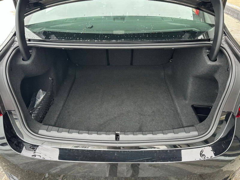 2023 BMW 3 Series 330i