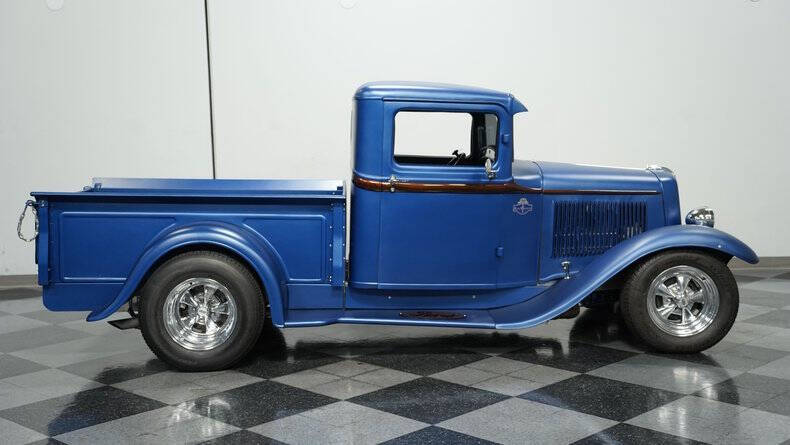 1933 Ford F-100