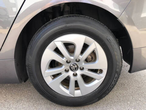 2016 Toyota Prius Two