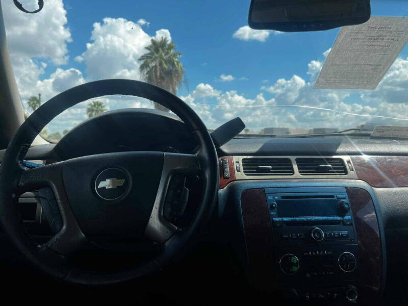 2014 Chevrolet Suburban LT