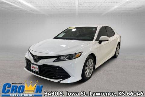 2019 Toyota Camry for sale at Crown Automotive of Lawrence Kansas in Lawrence KS