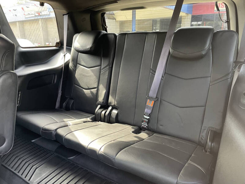 2016 Cadillac Escalade Platinum