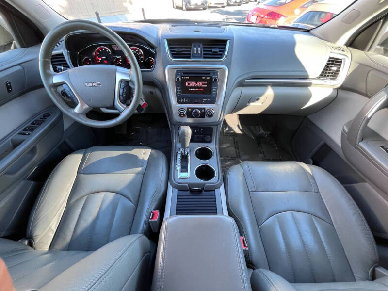 2015 GMC Acadia SLE-2