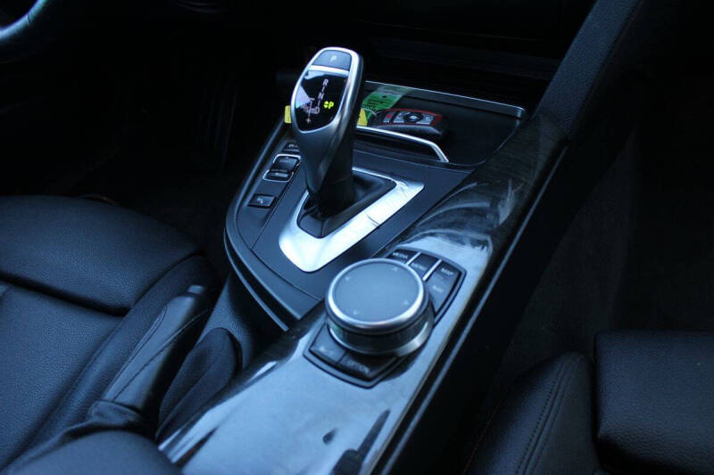 2017 BMW 3 Series 330i