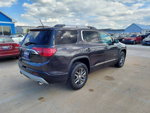 2017 GMC Acadia SLT-1