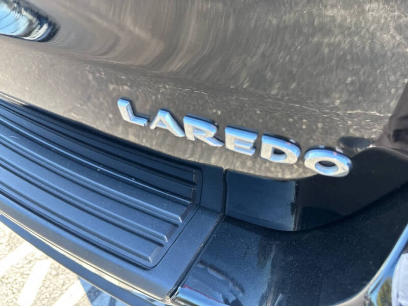 2019 Jeep Grand Cherokee Laredo