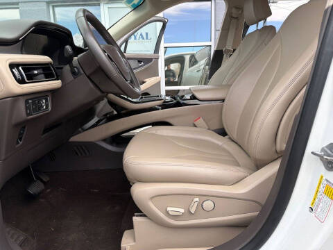 2022 Lincoln Nautilus Standard