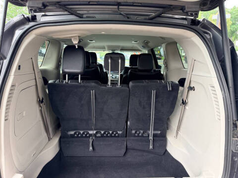 2022 Chrysler Pacifica Hybrid Touring L