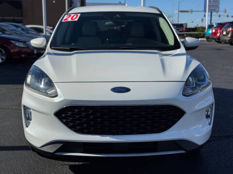 2020 Ford Escape SEL