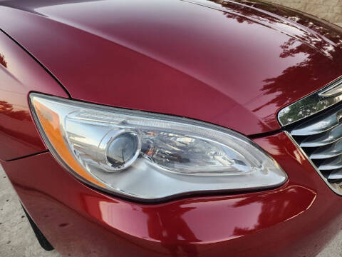 2011 Chrysler 200 Limited