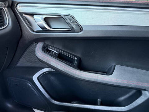 2017 Porsche Macan GTS