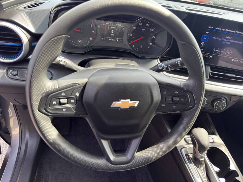 2024 Chevrolet Trax LS