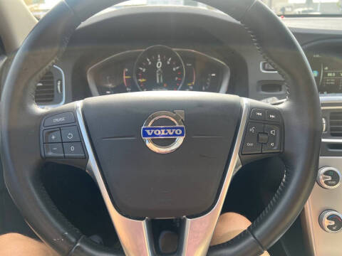 2017 Volvo V60 T5 Premier