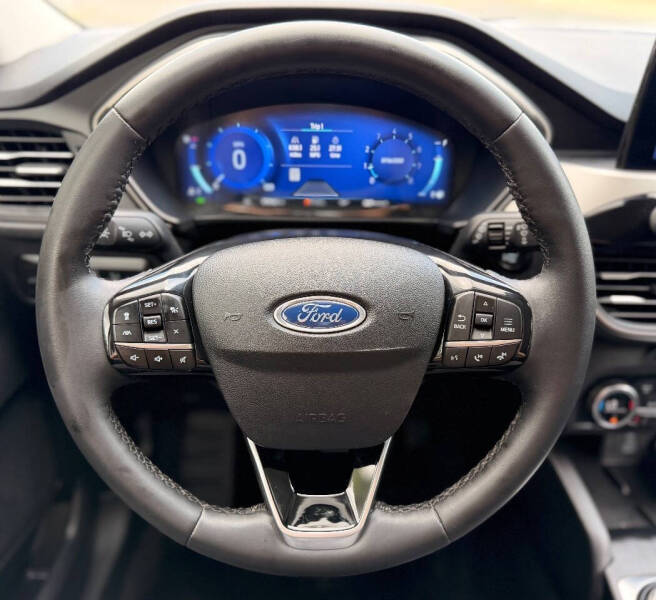 2021 Ford Escape SEL