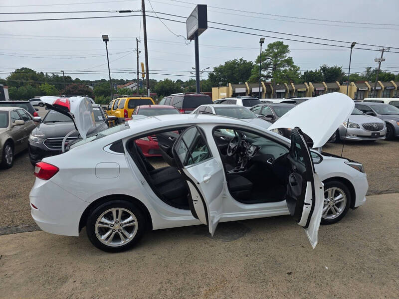 2017 Chevrolet Cruze LT Auto