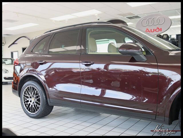 2017 Porsche Cayenne Platinum Edition
