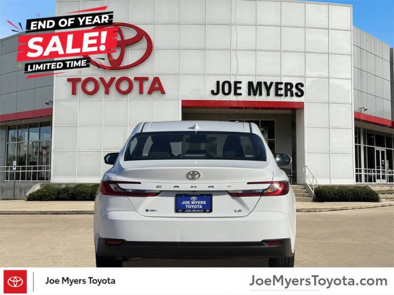 2025 Toyota Camry LE