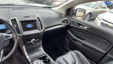 2019 Ford Edge Titanium