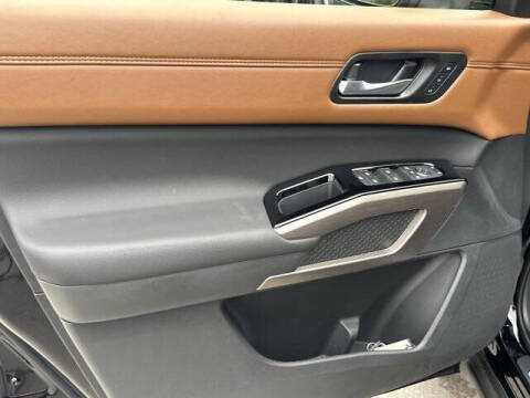 2025 Nissan Pathfinder Platinum