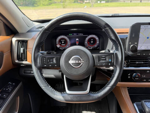 2023 Nissan Pathfinder Platinum