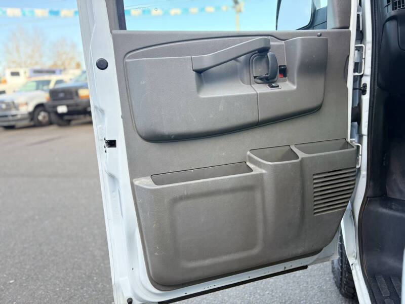 2021 Chevrolet Express 2500