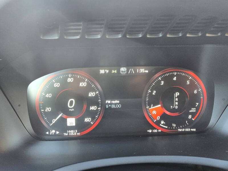 2016 Volvo XC90 T5 R-Design