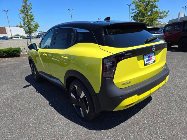 2025 Nissan Kicks SR