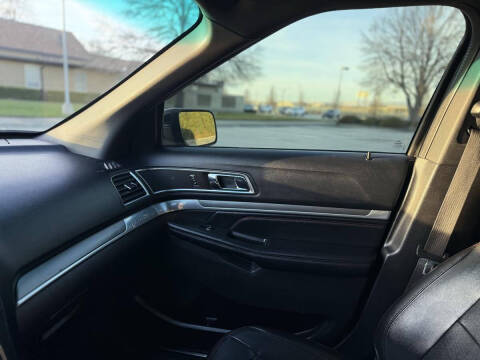 2016 Ford Explorer Sport