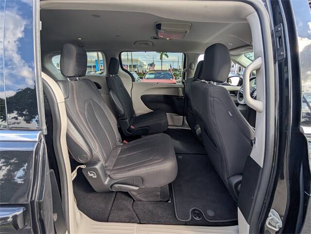 2019 Chrysler Pacifica Touring Plus