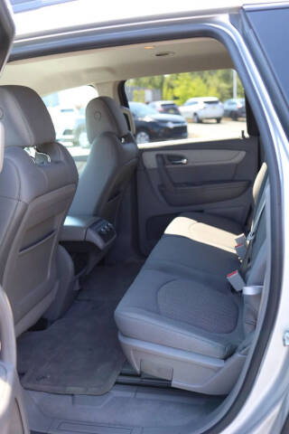 2017 Chevrolet Traverse LS