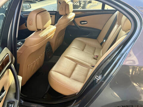 2010 BMW 5 Series 528i xDrive