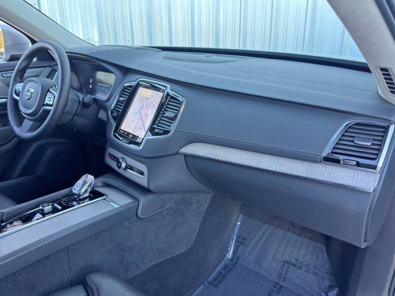 2024 Volvo XC90 B6 Ultimate Bright Theme 7P