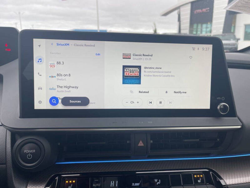 2024 Toyota Prius XLE