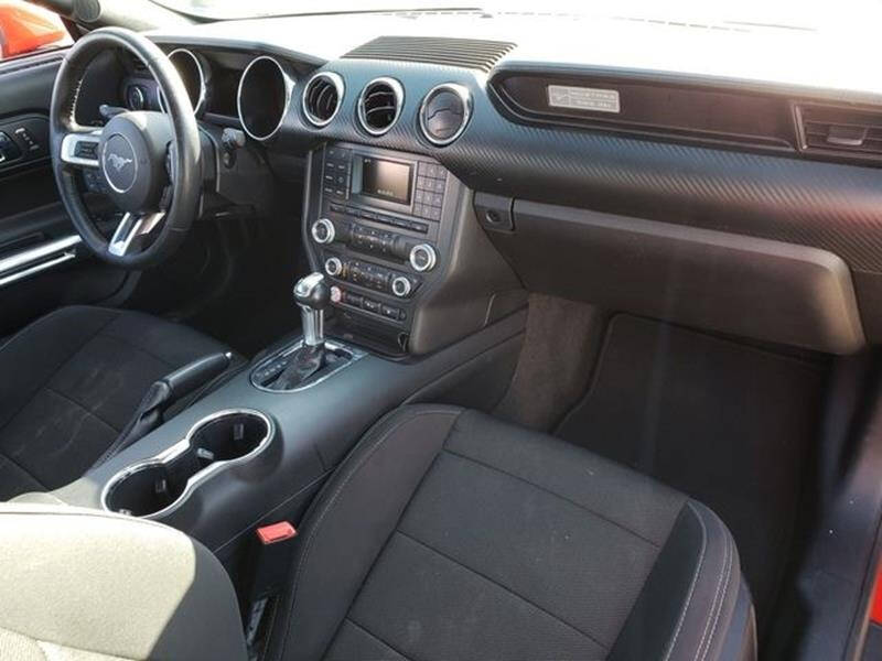 2017 Ford Mustang V6