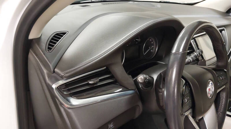 2022 Buick Enclave Essence