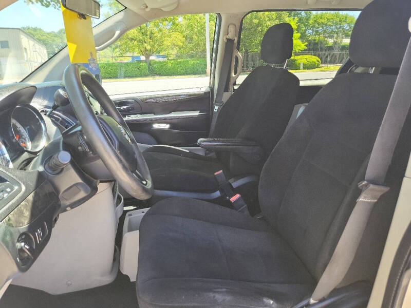 2013 Dodge Grand Caravan SE